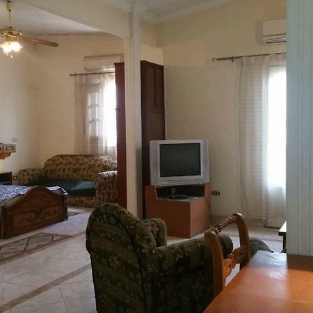 Elegant Heliopolis, Studio-Apartment Kahire Dış mekan fotoğraf
